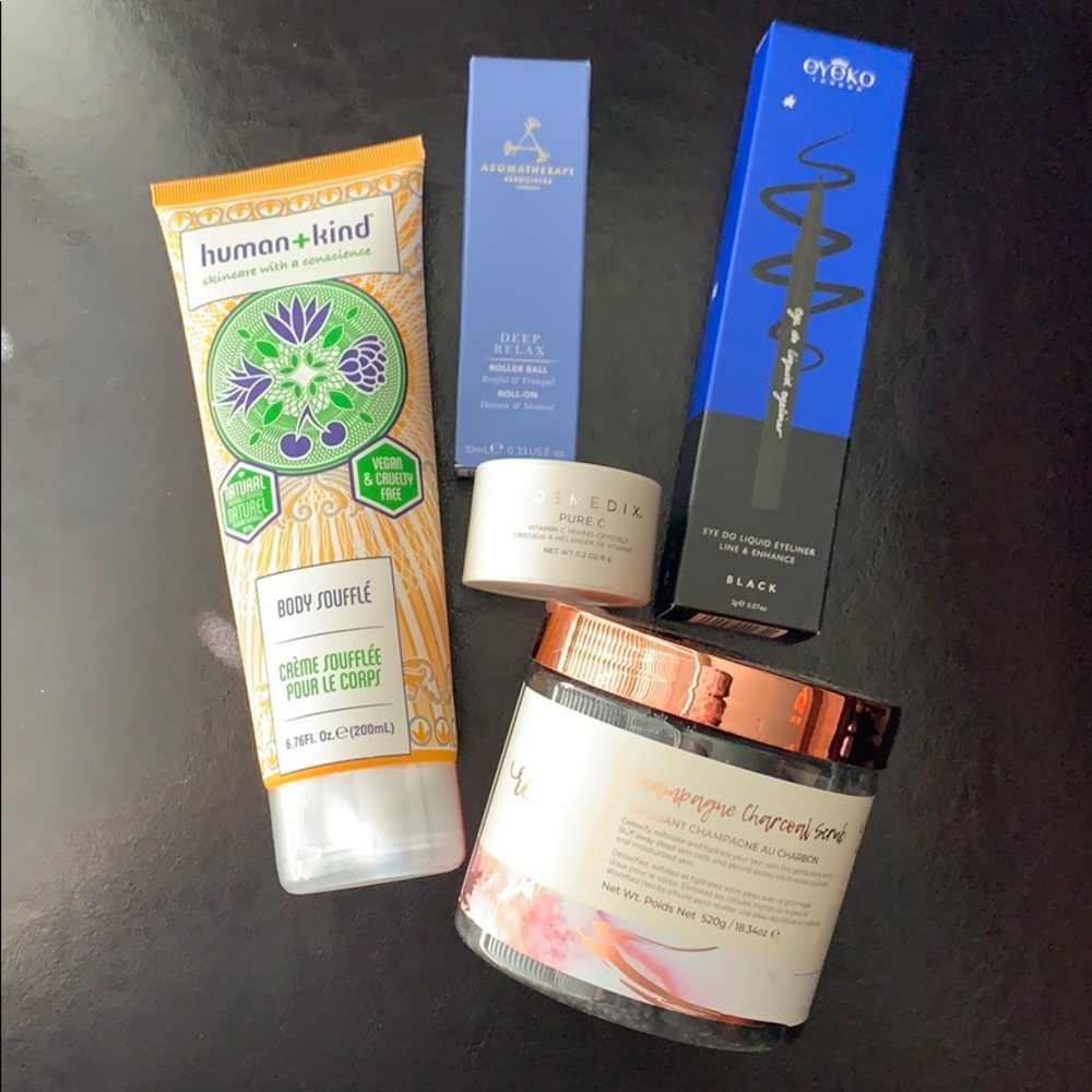 **New**Goodie bundle of (6) full size products